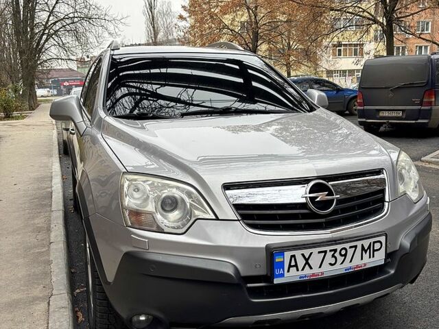 Сірий Опель Антара, об'ємом двигуна 2 л та пробігом 325 тис. км за 7800 $, фото 4 на Automoto.ua