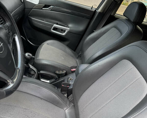 Сірий Опель Антара, об'ємом двигуна 2 л та пробігом 385 тис. км за 8000 $, фото 8 на Automoto.ua