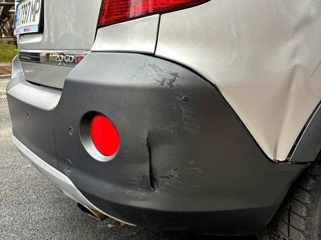 Сірий Опель Антара, об'ємом двигуна 2 л та пробігом 325 тис. км за 7800 $, фото 5 на Automoto.ua