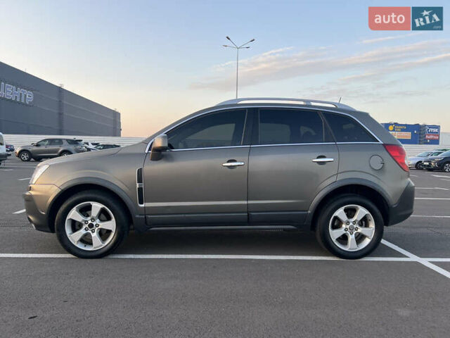 Серый Опель Антара, объемом двигателя 2 л и пробегом 280 тыс. км за 8300 $, фото 1 на Automoto.ua