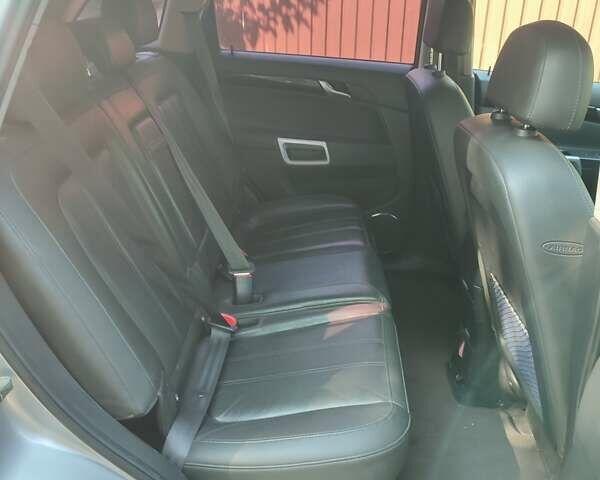 Серый Опель Антара, объемом двигателя 1.99 л и пробегом 251 тыс. км за 8200 $, фото 5 на Automoto.ua