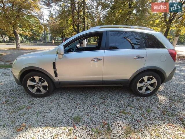 Серый Опель Антара, объемом двигателя 1.99 л и пробегом 251 тыс. км за 8200 $, фото 3 на Automoto.ua