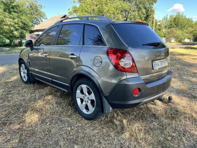 Серый Опель Антара, объемом двигателя 2 л и пробегом 258 тыс. км за 7700 $, фото 3 на Automoto.ua