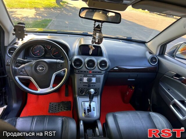 Серый Опель Антара, объемом двигателя 2 л и пробегом 230 тыс. км за 9300 $, фото 3 на Automoto.ua