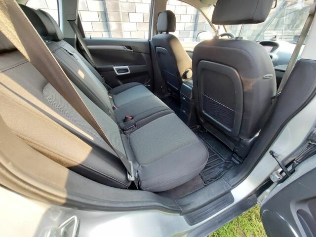 Сірий Опель Антара, об'ємом двигуна 0 л та пробігом 260 тис. км за 4300 $, фото 11 на Automoto.ua