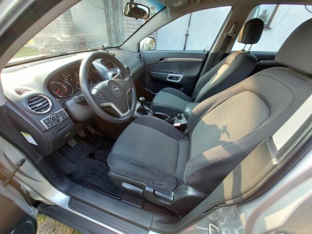 Сірий Опель Антара, об'ємом двигуна 0 л та пробігом 260 тис. км за 4300 $, фото 9 на Automoto.ua