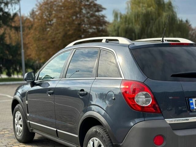 Серый Опель Антара, объемом двигателя 2 л и пробегом 273 тыс. км за 8900 $, фото 4 на Automoto.ua