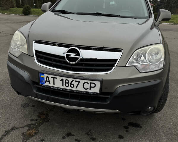 Серый Опель Антара, объемом двигателя 1.99 л и пробегом 207 тыс. км за 7700 $, фото 2 на Automoto.ua