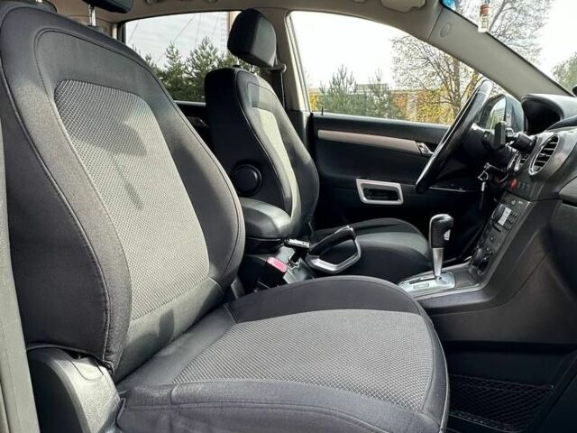 Серый Опель Антара, объемом двигателя 2 л и пробегом 273 тыс. км за 8900 $, фото 15 на Automoto.ua