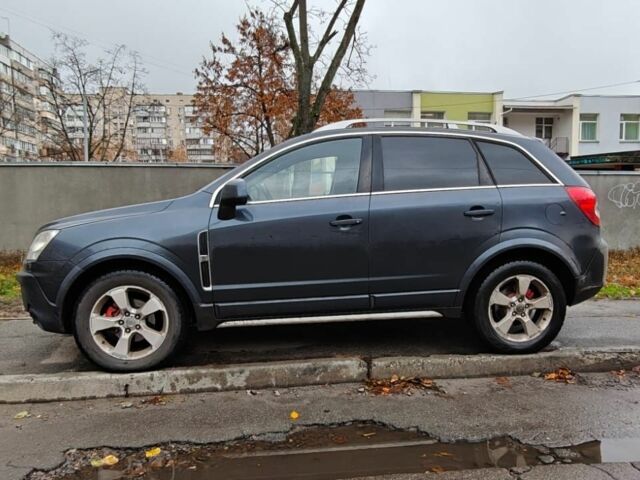 Серый Опель Антара, объемом двигателя 2 л и пробегом 270 тыс. км за 4000 $, фото 2 на Automoto.ua