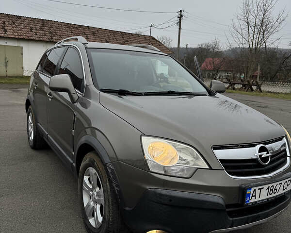 Серый Опель Антара, объемом двигателя 1.99 л и пробегом 207 тыс. км за 7700 $, фото 3 на Automoto.ua