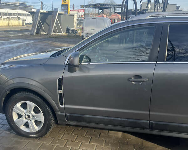 Серый Опель Антара, объемом двигателя 1.99 л и пробегом 218 тыс. км за 8600 $, фото 29 на Automoto.ua