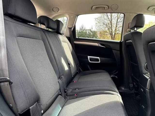 Серый Опель Антара, объемом двигателя 2 л и пробегом 273 тыс. км за 8900 $, фото 23 на Automoto.ua