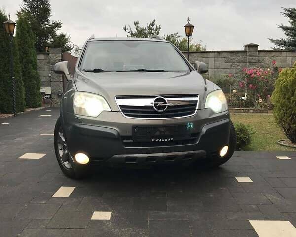 Сірий Опель Антара, об'ємом двигуна 2 л та пробігом 300 тис. км за 4500 $, фото 7 на Automoto.ua