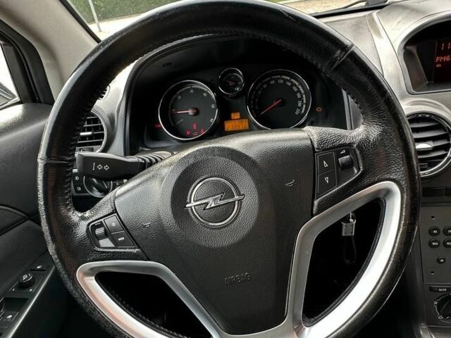 Серый Опель Антара, объемом двигателя 2 л и пробегом 273 тыс. км за 8900 $, фото 21 на Automoto.ua