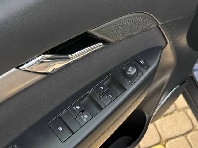 Серый Опель Антара, объемом двигателя 2 л и пробегом 273 тыс. км за 8900 $, фото 13 на Automoto.ua