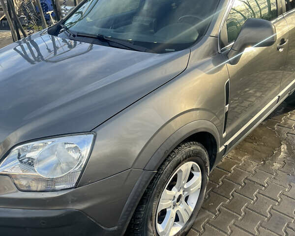 Серый Опель Антара, объемом двигателя 1.99 л и пробегом 218 тыс. км за 8600 $, фото 7 на Automoto.ua