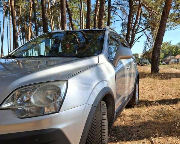 Сірий Опель Антара, об'ємом двигуна 1.99 л та пробігом 311 тис. км за 9500 $, фото 31 на Automoto.ua