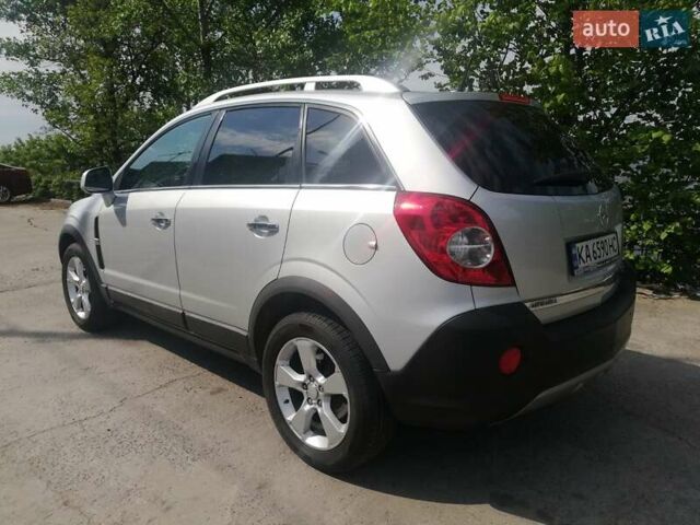 Сірий Опель Антара, об'ємом двигуна 2 л та пробігом 130 тис. км за 12000 $, фото 18 на Automoto.ua