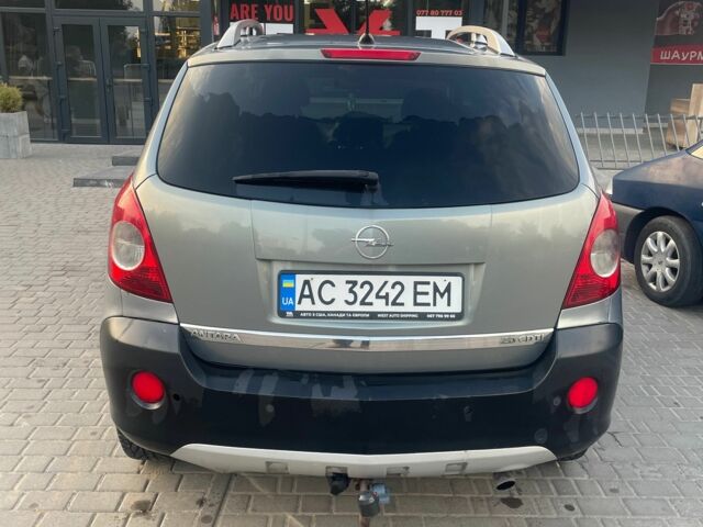 Серый Опель Антара, объемом двигателя 2 л и пробегом 338 тыс. км за 5600 $, фото 4 на Automoto.ua