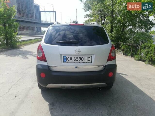 Сірий Опель Антара, об'ємом двигуна 2 л та пробігом 130 тис. км за 12000 $, фото 12 на Automoto.ua