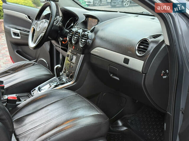 Серый Опель Антара, объемом двигателя 2.2 л и пробегом 198 тыс. км за 8750 $, фото 81 на Automoto.ua