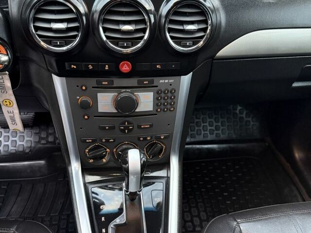 Серый Опель Антара, объемом двигателя 2.2 л и пробегом 198 тыс. км за 9000 $, фото 13 на Automoto.ua