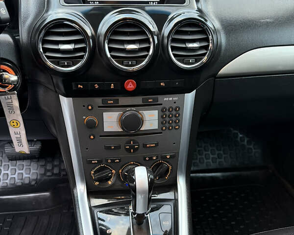 Серый Опель Антара, объемом двигателя 2.2 л и пробегом 198 тыс. км за 8750 $, фото 75 на Automoto.ua