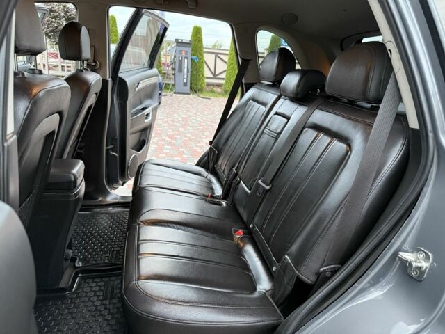 Серый Опель Антара, объемом двигателя 2.2 л и пробегом 198 тыс. км за 9000 $, фото 20 на Automoto.ua