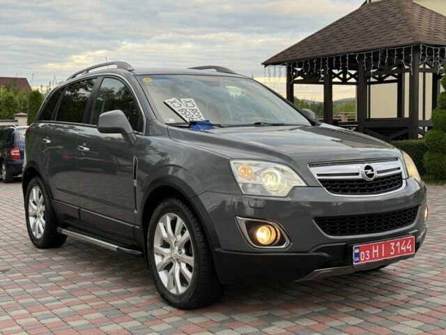 Серый Опель Антара, объемом двигателя 2.2 л и пробегом 198 тыс. км за 9000 $, фото 2 на Automoto.ua