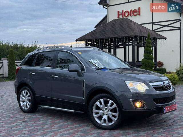 Серый Опель Антара, объемом двигателя 2.2 л и пробегом 198 тыс. км за 8750 $, фото 131 на Automoto.ua