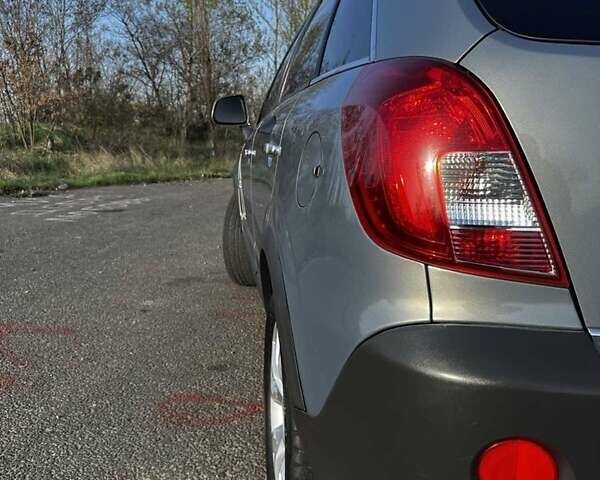 Сірий Опель Антара, об'ємом двигуна 2.2 л та пробігом 225 тис. км за 10300 $, фото 9 на Automoto.ua