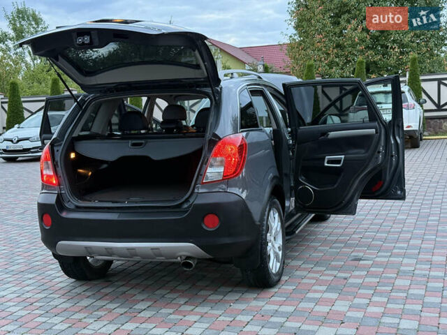 Серый Опель Антара, объемом двигателя 2.2 л и пробегом 198 тыс. км за 8750 $, фото 115 на Automoto.ua