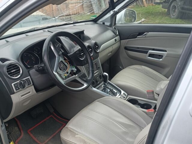 Серый Опель Антара, объемом двигателя 2.2 л и пробегом 240 тыс. км за 6600 $, фото 3 на Automoto.ua