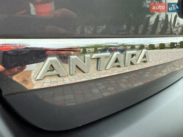 Сірий Опель Антара, об'ємом двигуна 2.2 л та пробігом 199 тис. км за 6999 $, фото 49 на Automoto.ua