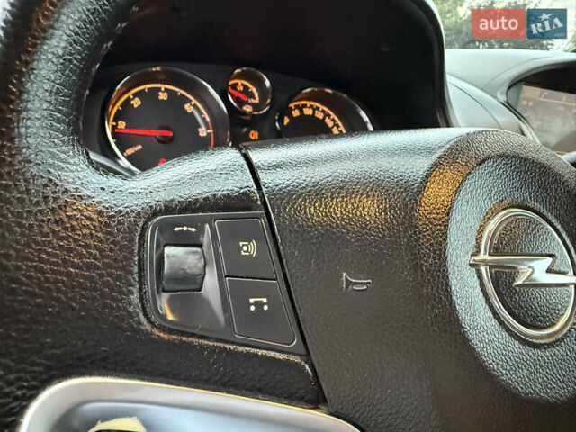 Сірий Опель Антара, об'ємом двигуна 2.2 л та пробігом 199 тис. км за 6999 $, фото 74 на Automoto.ua