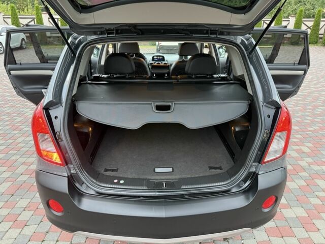 Серый Опель Антара, объемом двигателя 2.2 л и пробегом 198 тыс. км за 9000 $, фото 21 на Automoto.ua