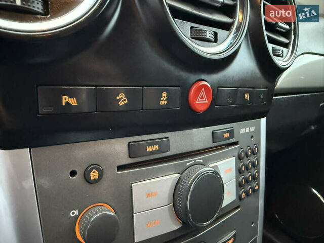 Сірий Опель Антара, об'ємом двигуна 2.2 л та пробігом 199 тис. км за 6999 $, фото 76 на Automoto.ua