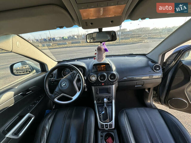 Серый Опель Антара, объемом двигателя 2.2 л и пробегом 200 тыс. км за 10500 $, фото 7 на Automoto.ua