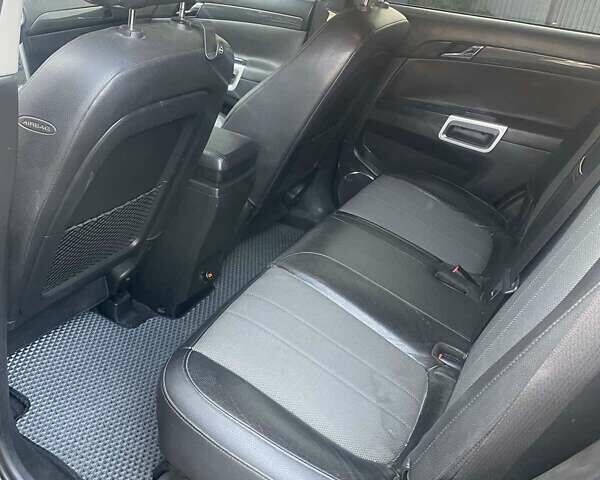 Сірий Опель Антара, об'ємом двигуна 2.2 л та пробігом 170 тис. км за 9900 $, фото 6 на Automoto.ua