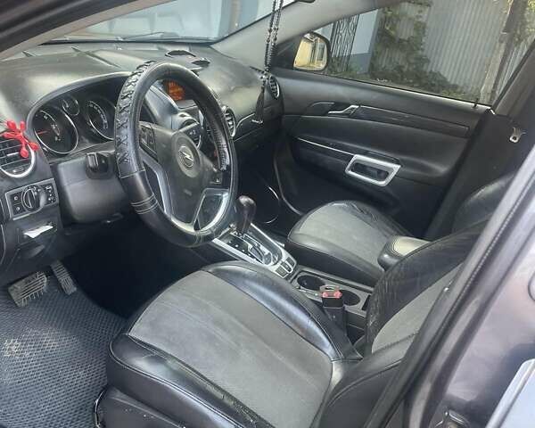 Сірий Опель Антара, об'ємом двигуна 2.2 л та пробігом 170 тис. км за 9900 $, фото 2 на Automoto.ua