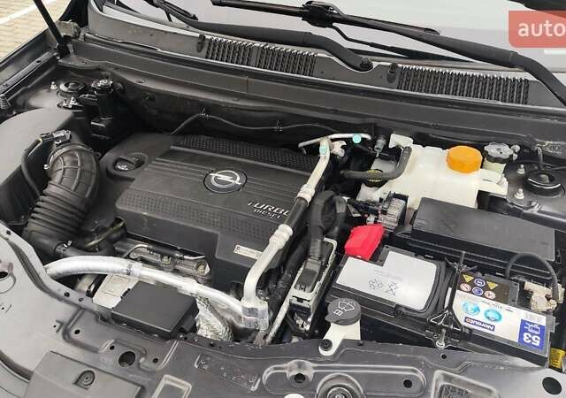 Серый Опель Антара, объемом двигателя 2.2 л и пробегом 187 тыс. км за 11650 $, фото 29 на Automoto.ua