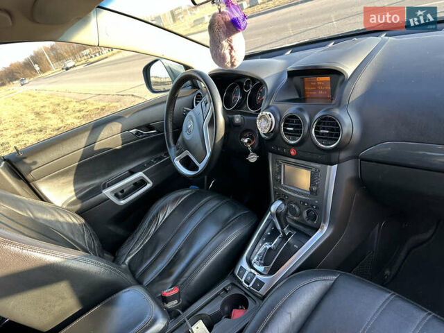 Серый Опель Антара, объемом двигателя 2.2 л и пробегом 200 тыс. км за 10500 $, фото 6 на Automoto.ua