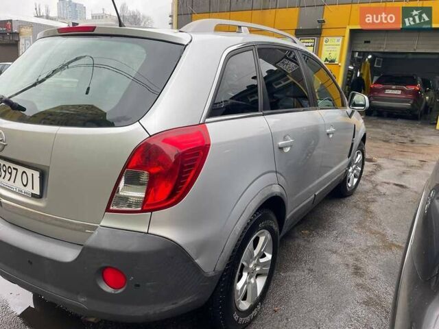 Серый Опель Антара, объемом двигателя 2.4 л и пробегом 153 тыс. км за 12000 $, фото 20 на Automoto.ua