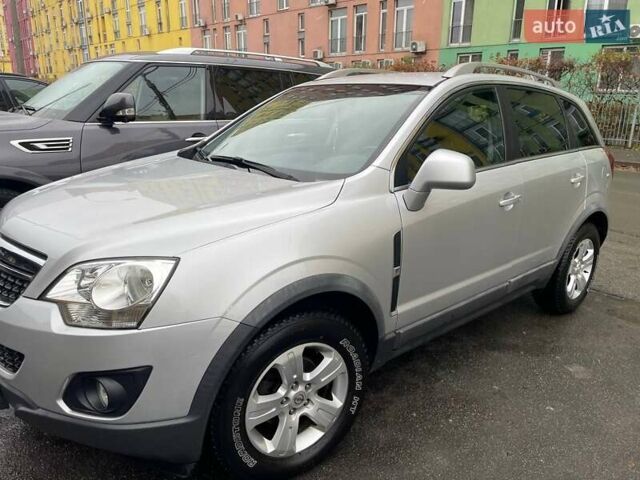 Серый Опель Антара, объемом двигателя 2.4 л и пробегом 153 тыс. км за 12000 $, фото 12 на Automoto.ua