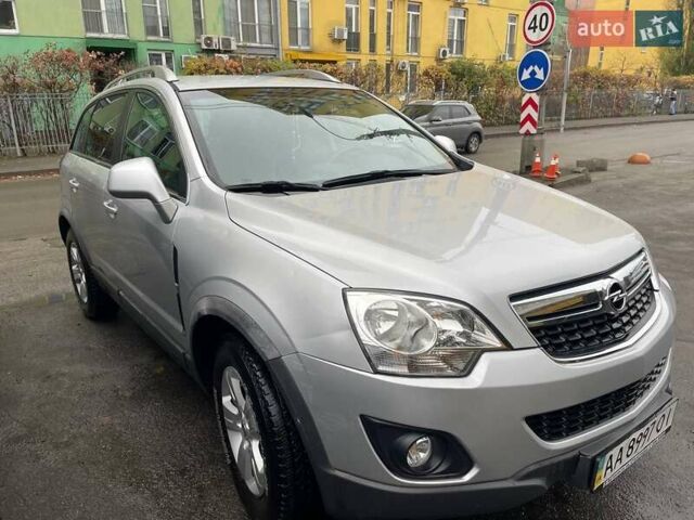 Серый Опель Антара, объемом двигателя 2.4 л и пробегом 153 тыс. км за 12000 $, фото 10 на Automoto.ua