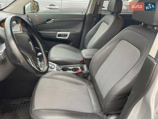 Серый Опель Антара, объемом двигателя 2.4 л и пробегом 153 тыс. км за 12000 $, фото 4 на Automoto.ua