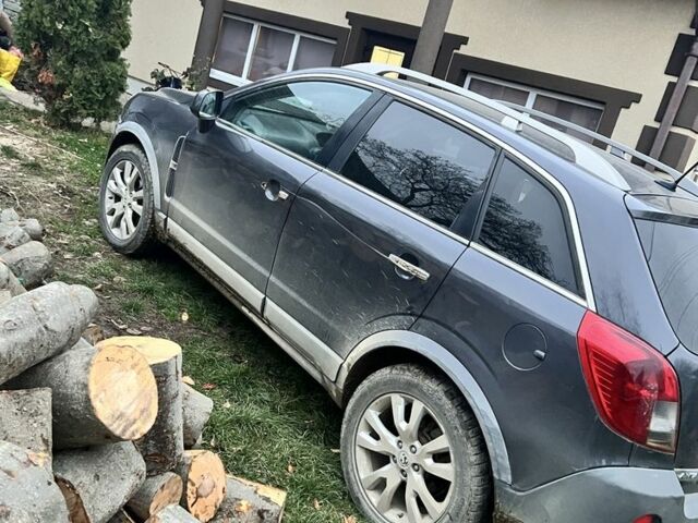 Сірий Опель Антара, об'ємом двигуна 2.2 л та пробігом 200 тис. км за 2800 $, фото 1 на Automoto.ua