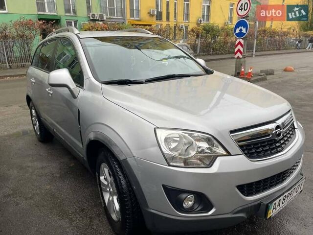 Серый Опель Антара, объемом двигателя 2.4 л и пробегом 153 тыс. км за 12000 $, фото 11 на Automoto.ua