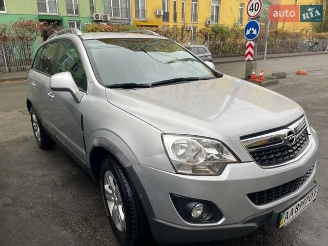 Серый Опель Антара, объемом двигателя 2.4 л и пробегом 153 тыс. км за 12000 $, фото 15 на Automoto.ua